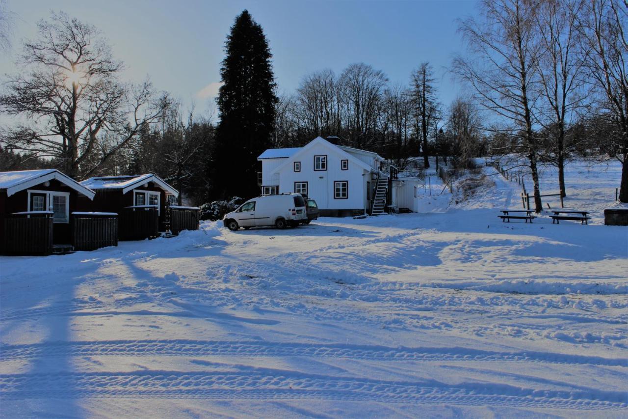 Bjoersjoeas Vildmark - Small Camping Cabin Close To Nature Olofstorp 外观 照片