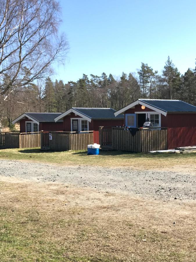 Bjoersjoeas Vildmark - Small Camping Cabin Close To Nature Olofstorp 外观 照片