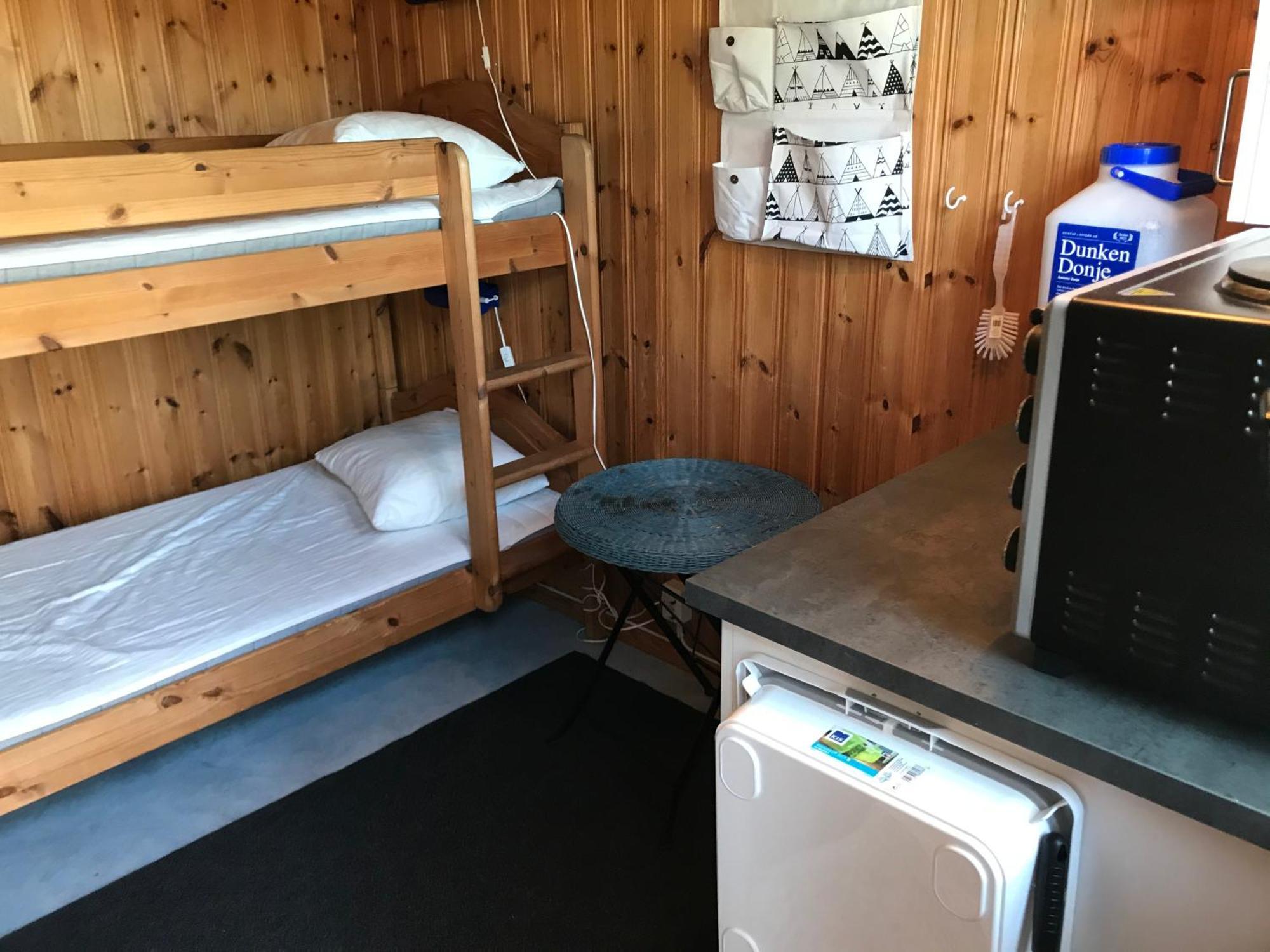 Bjoersjoeas Vildmark - Small Camping Cabin Close To Nature Olofstorp 客房 照片